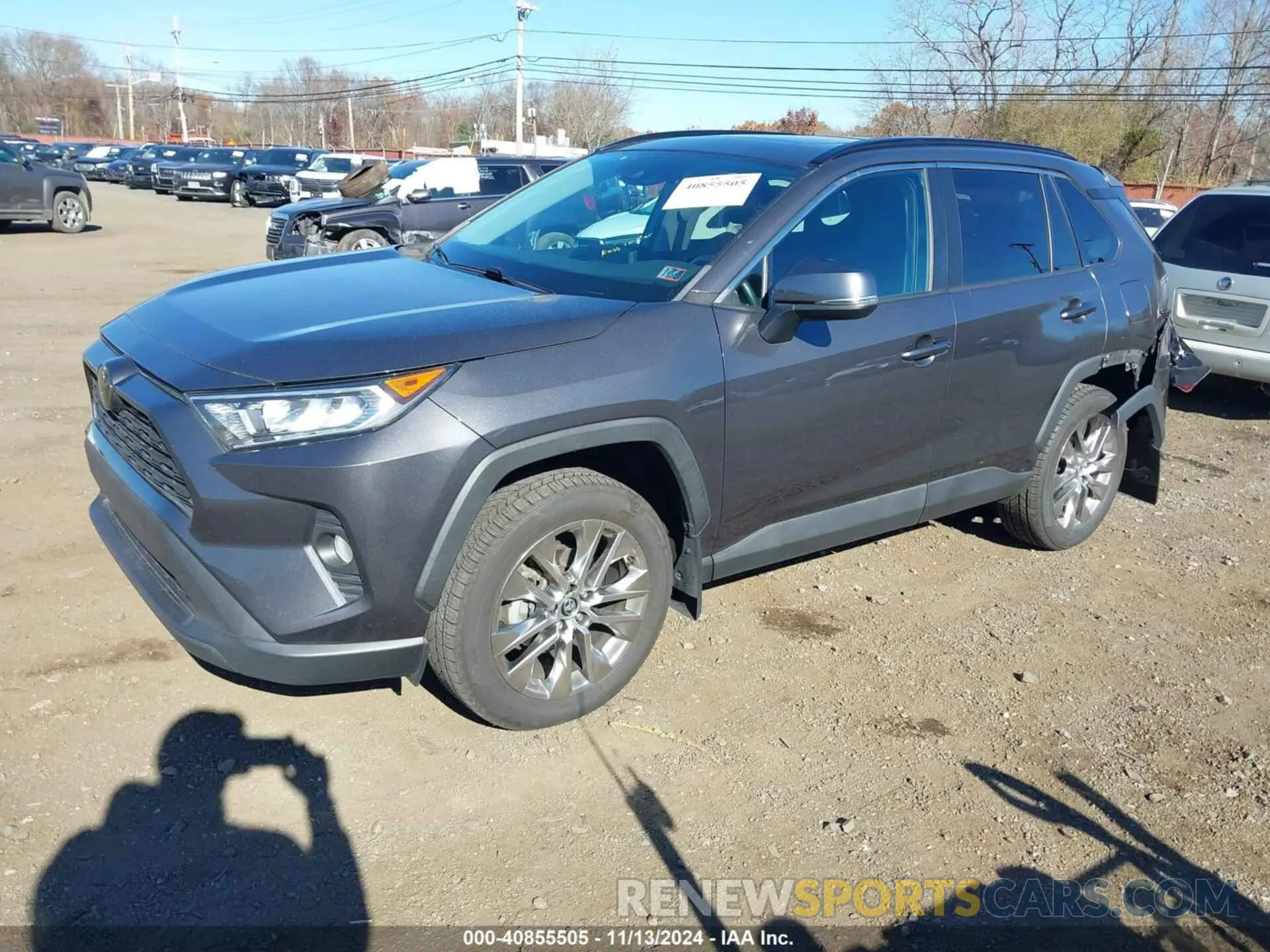 2 Photograph of a damaged car 2T3A1RFV4LW111384 TOYOTA RAV4 2020