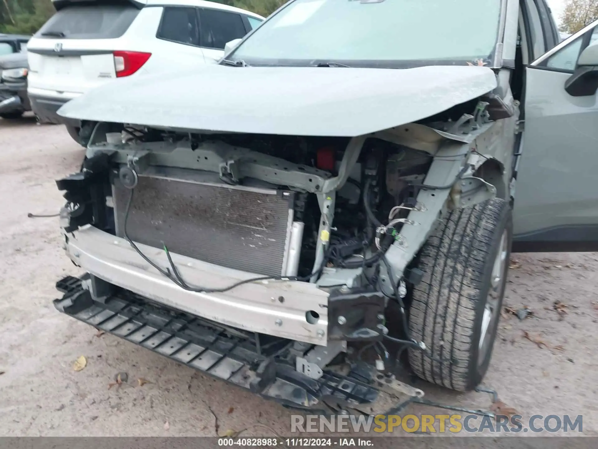 6 Photograph of a damaged car 2T3A1RFV5LC068854 TOYOTA RAV4 2020