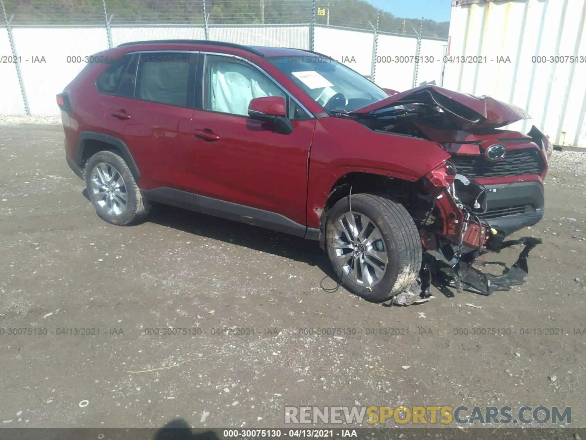 1 Photograph of a damaged car 2T3A1RFV5LC124176 TOYOTA RAV4 2020