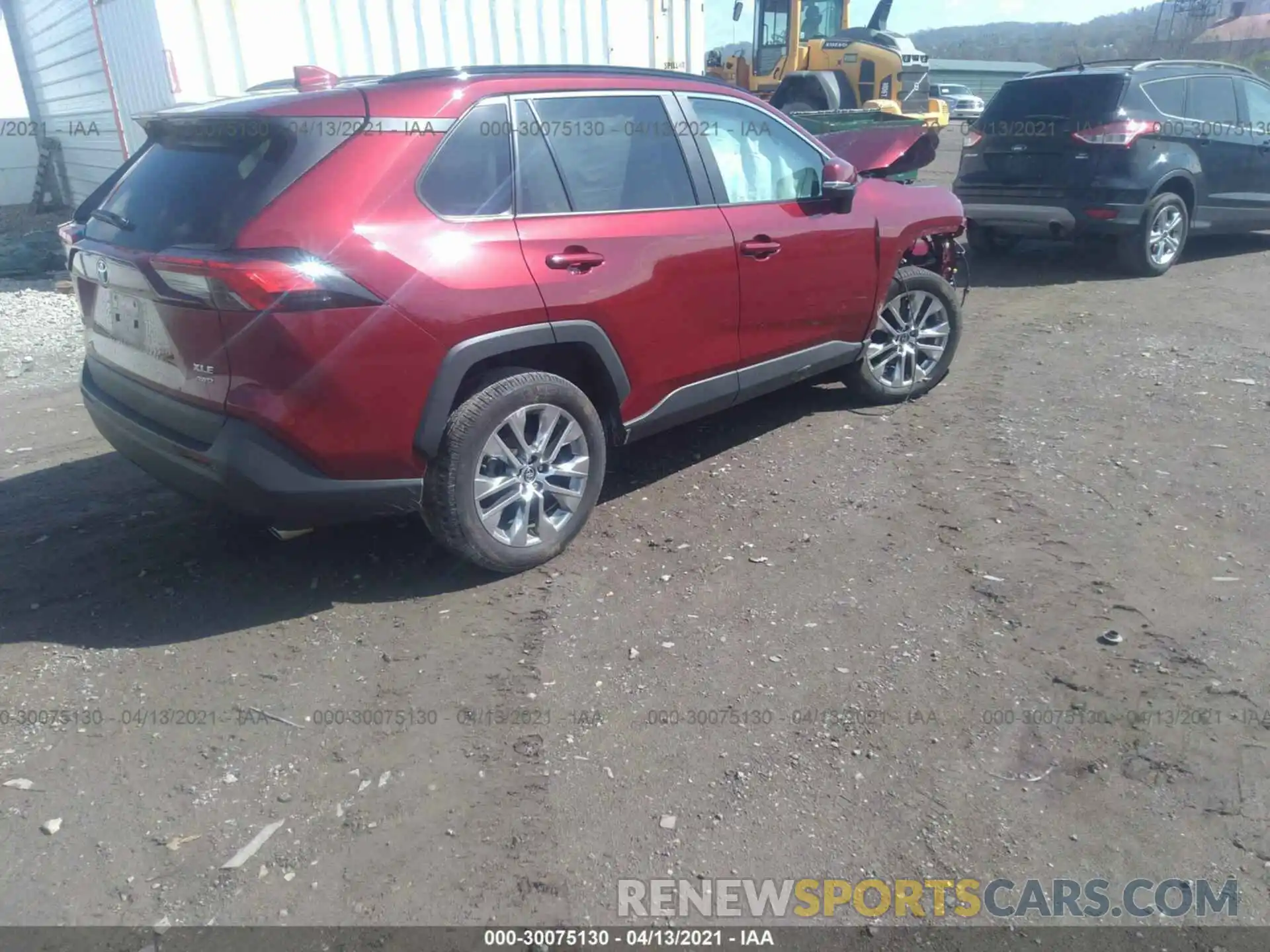 4 Photograph of a damaged car 2T3A1RFV5LC124176 TOYOTA RAV4 2020