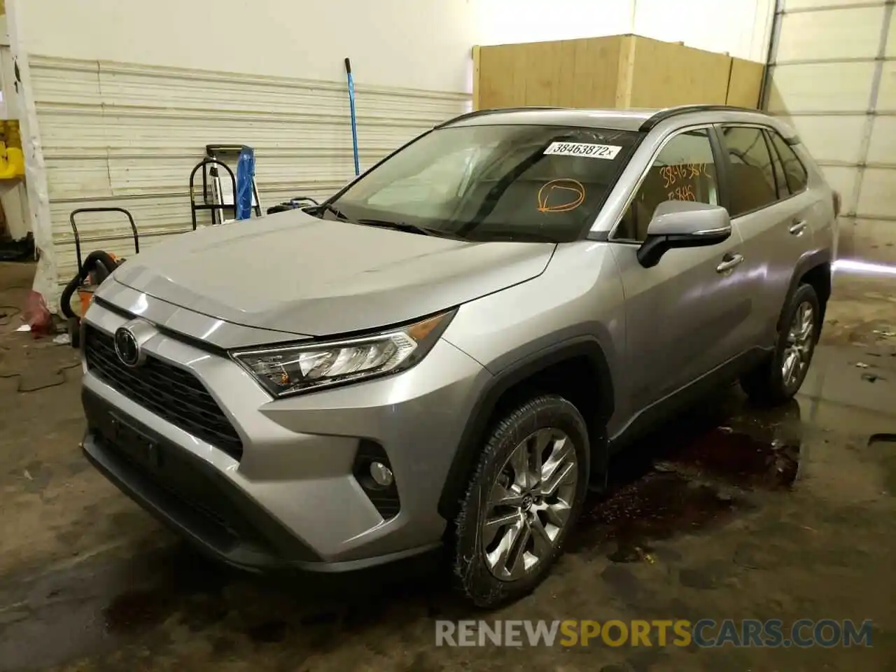 2 Photograph of a damaged car 2T3A1RFV5LC124565 TOYOTA RAV4 2020