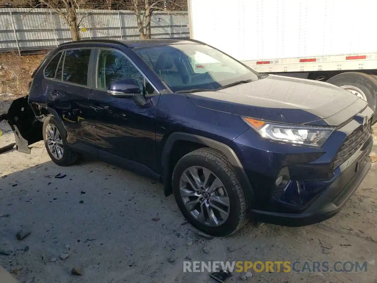 4 Photograph of a damaged car 2T3A1RFV5LW107585 TOYOTA RAV4 2020