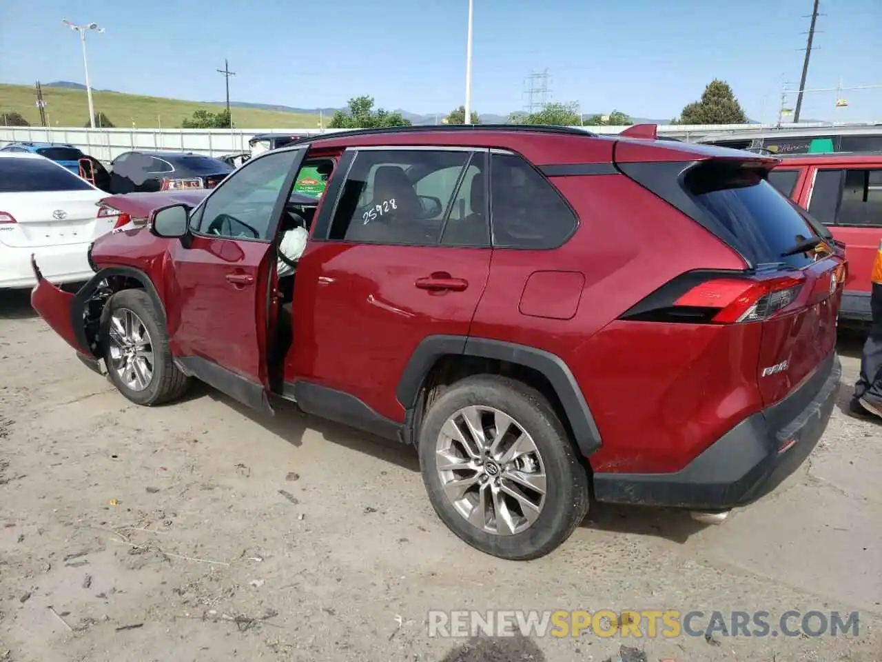 3 Photograph of a damaged car 2T3A1RFV5LW118764 TOYOTA RAV4 2020