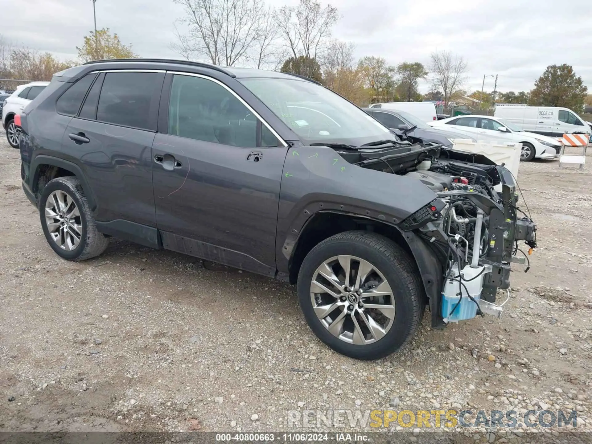 1 Photograph of a damaged car 2T3A1RFV5LW136441 TOYOTA RAV4 2020