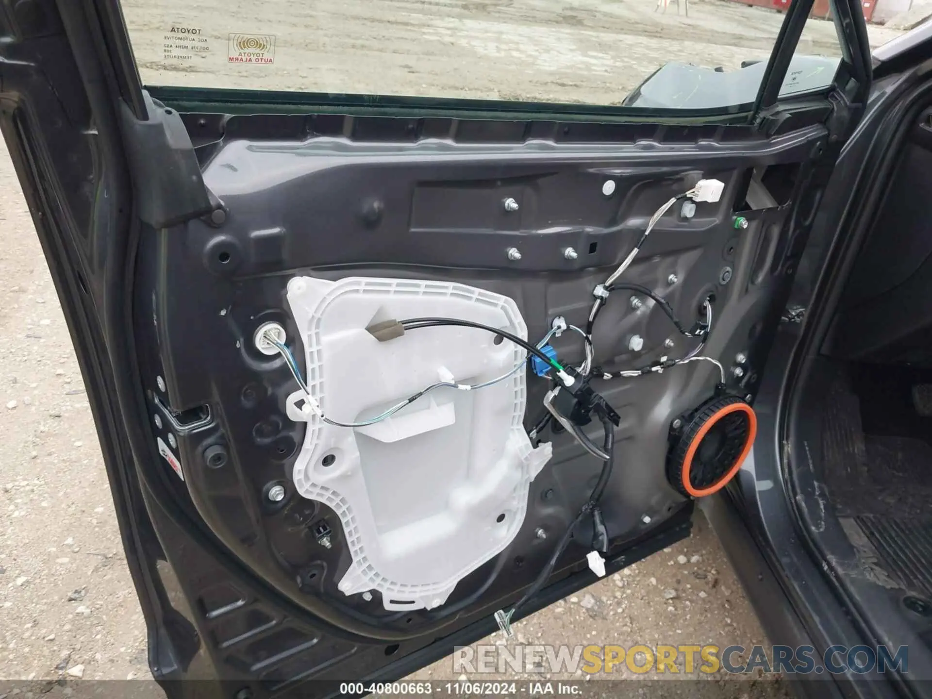 18 Photograph of a damaged car 2T3A1RFV5LW136441 TOYOTA RAV4 2020