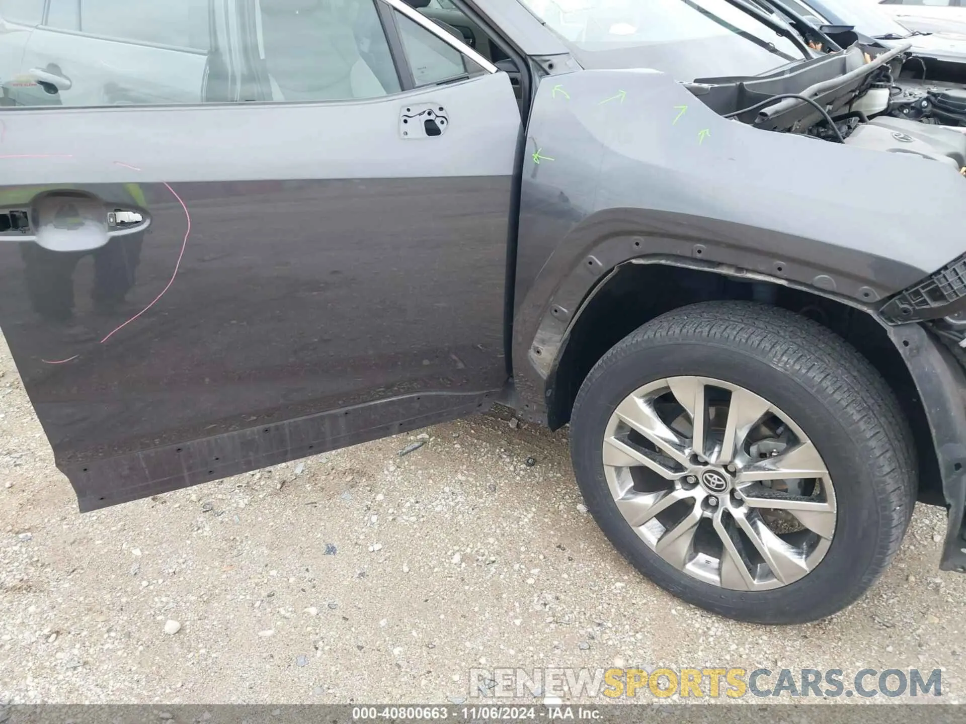 19 Photograph of a damaged car 2T3A1RFV5LW136441 TOYOTA RAV4 2020