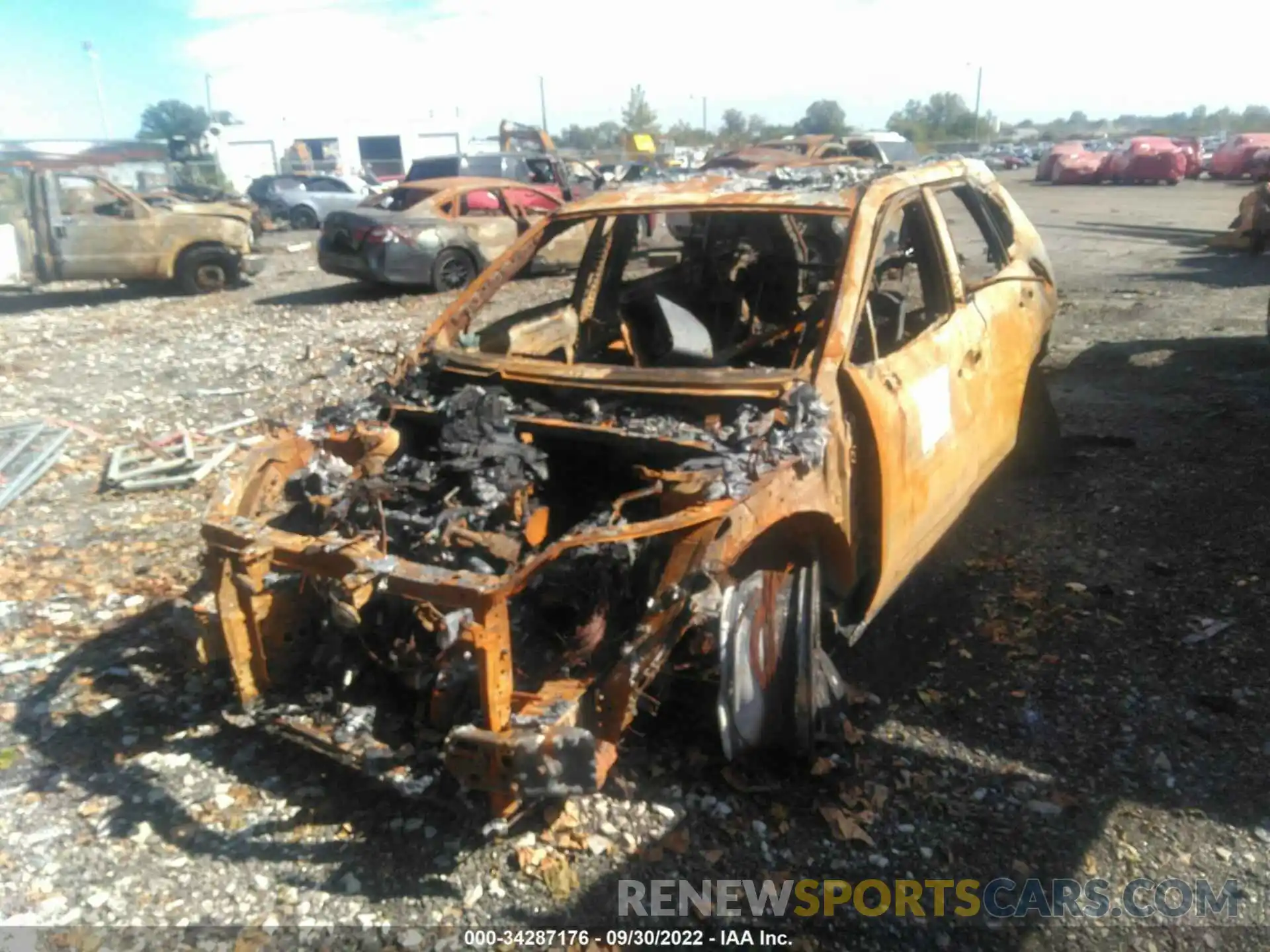 6 Photograph of a damaged car 2T3A1RFV6LC128995 TOYOTA RAV4 2020