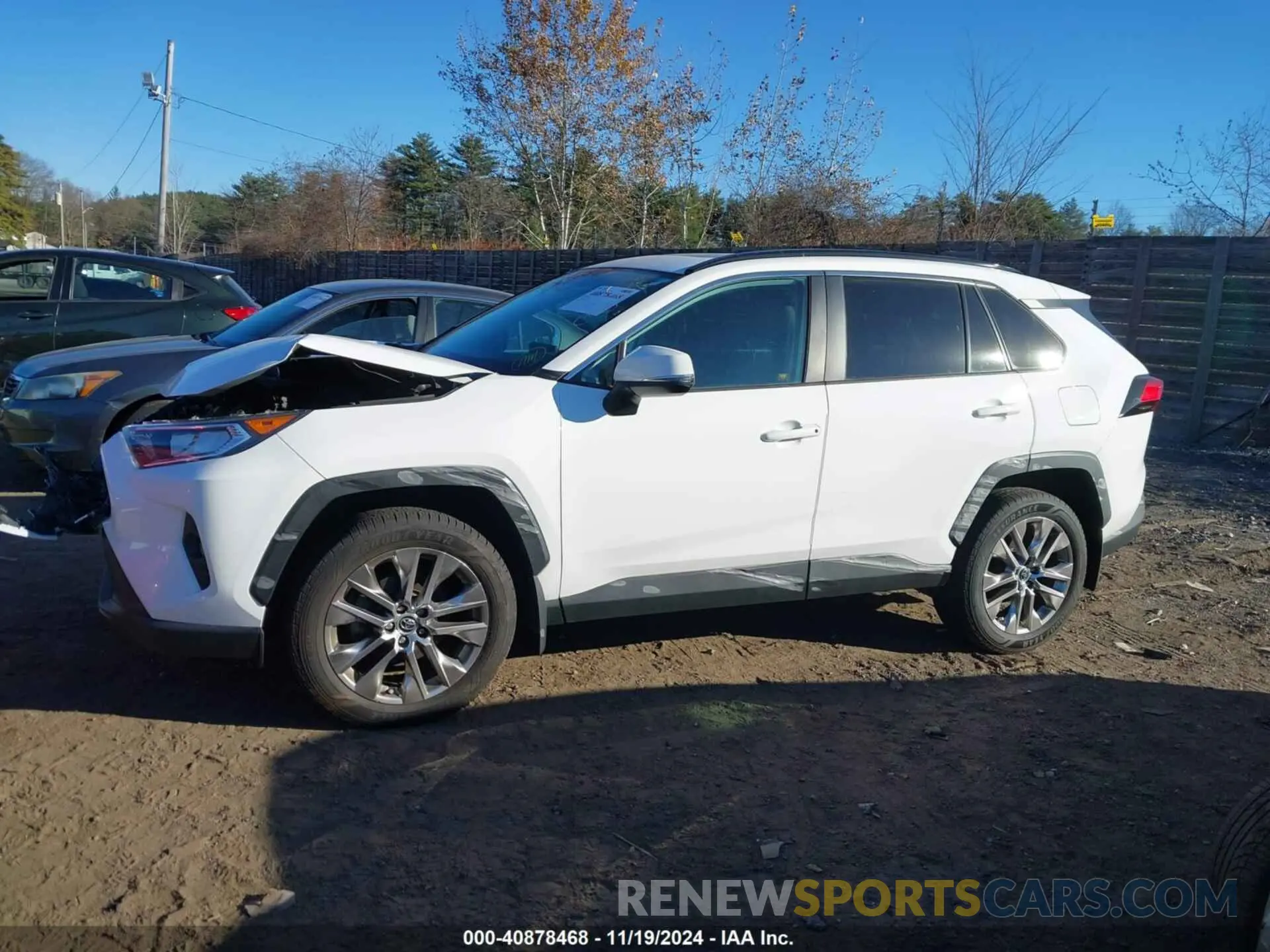 14 Photograph of a damaged car 2T3A1RFV6LC130357 TOYOTA RAV4 2020