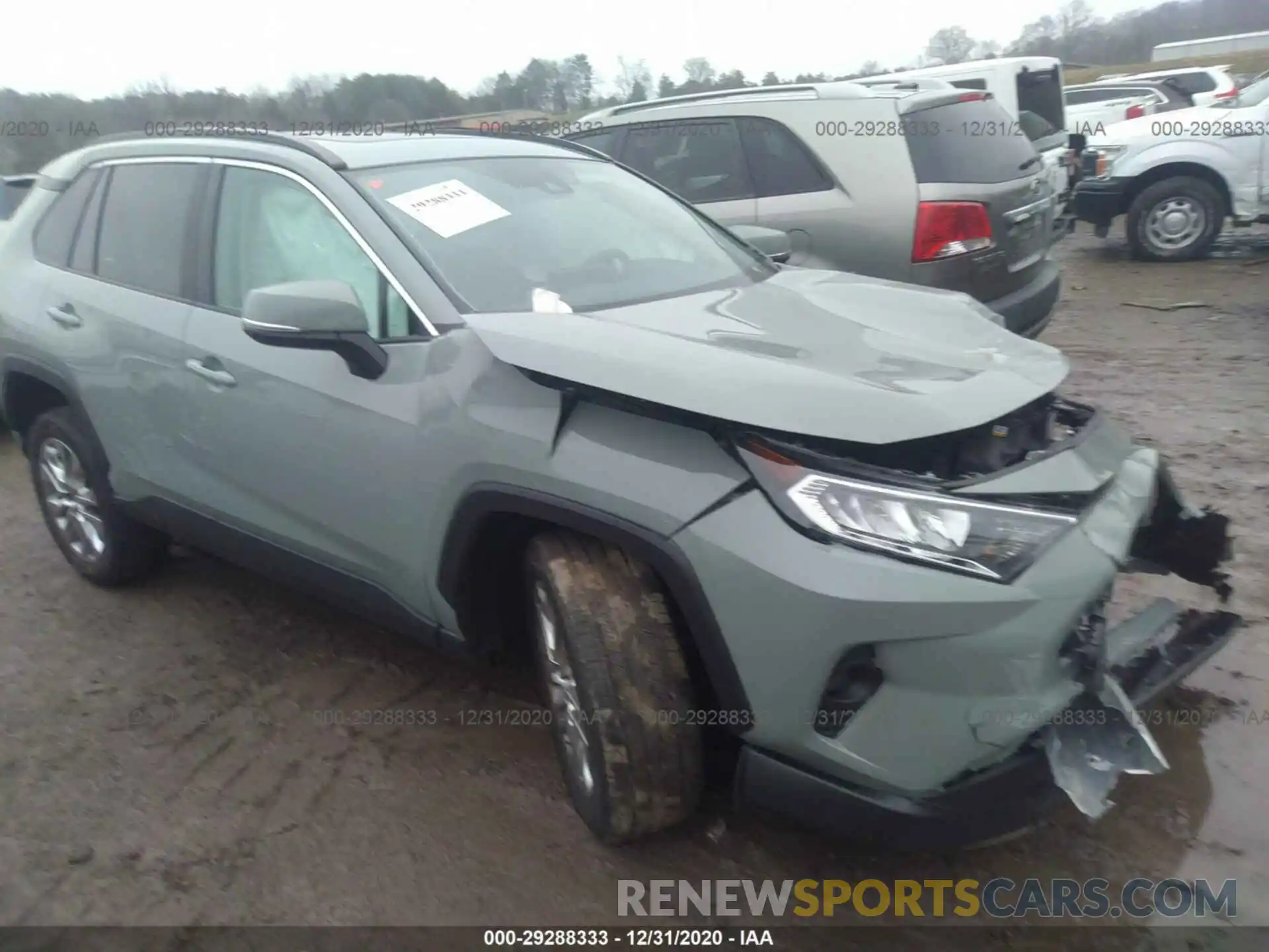 1 Photograph of a damaged car 2T3A1RFV6LW123410 TOYOTA RAV4 2020