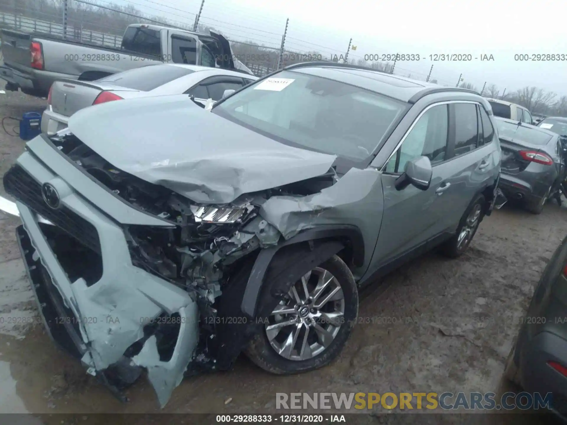 2 Photograph of a damaged car 2T3A1RFV6LW123410 TOYOTA RAV4 2020