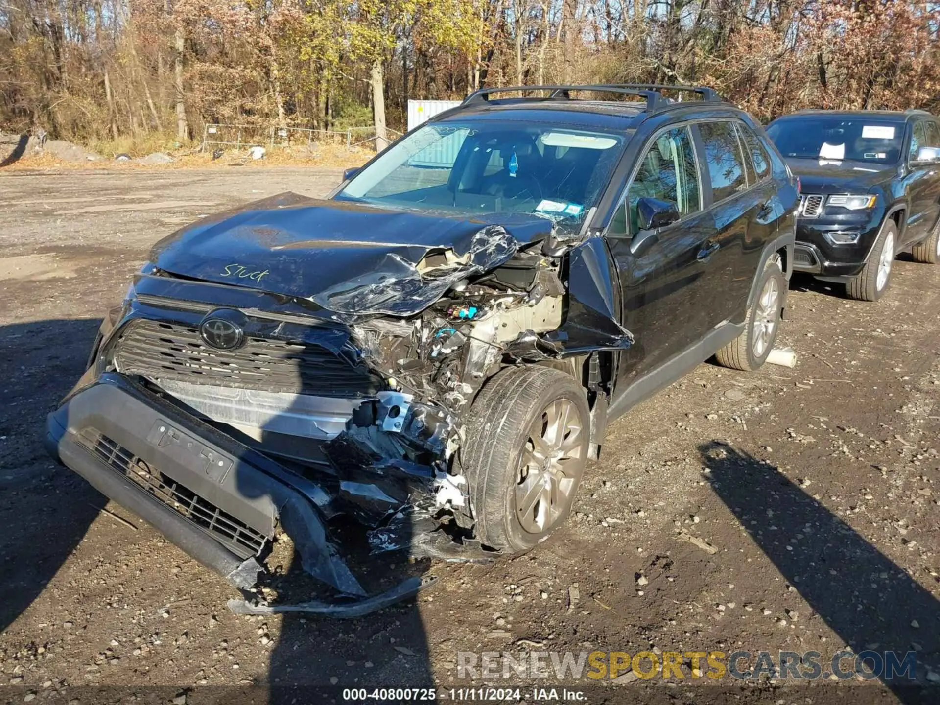2 Photograph of a damaged car 2T3A1RFV6LW132320 TOYOTA RAV4 2020