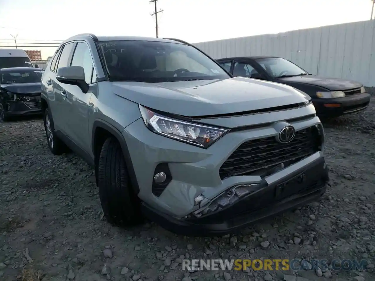 1 Photograph of a damaged car 2T3A1RFV7LC066426 TOYOTA RAV4 2020