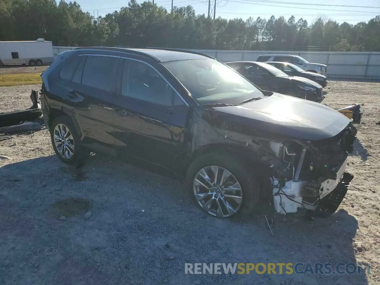 4 Photograph of a damaged car 2T3A1RFV7LC129119 TOYOTA RAV4 2020