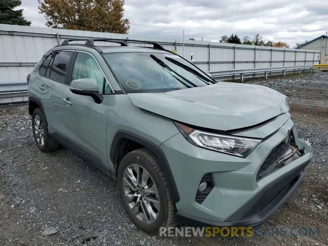 1 Photograph of a damaged car 2T3A1RFV7LW092863 TOYOTA RAV4 2020