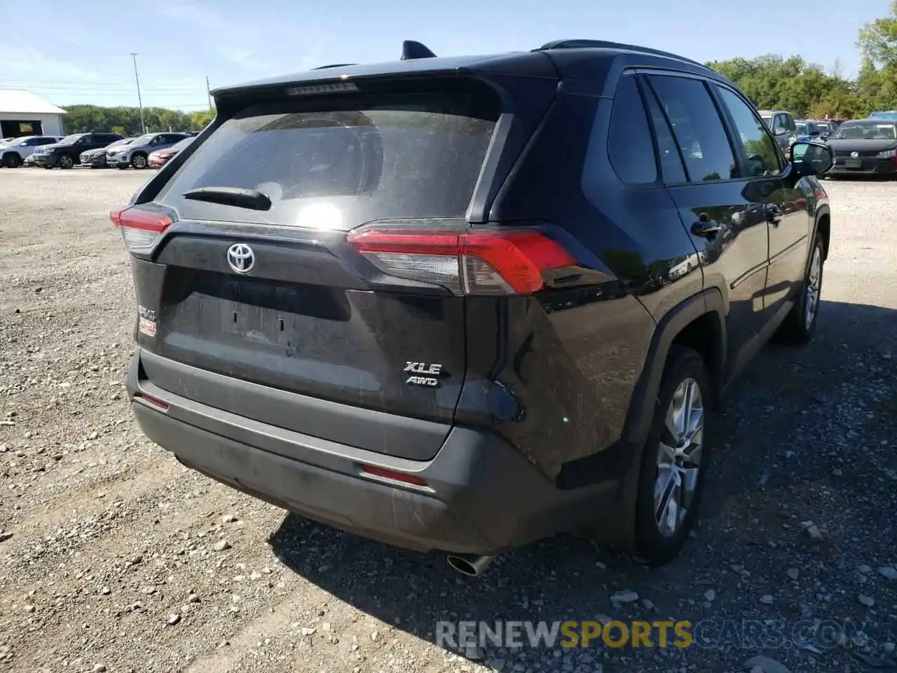 4 Photograph of a damaged car 2T3A1RFV7LW114229 TOYOTA RAV4 2020