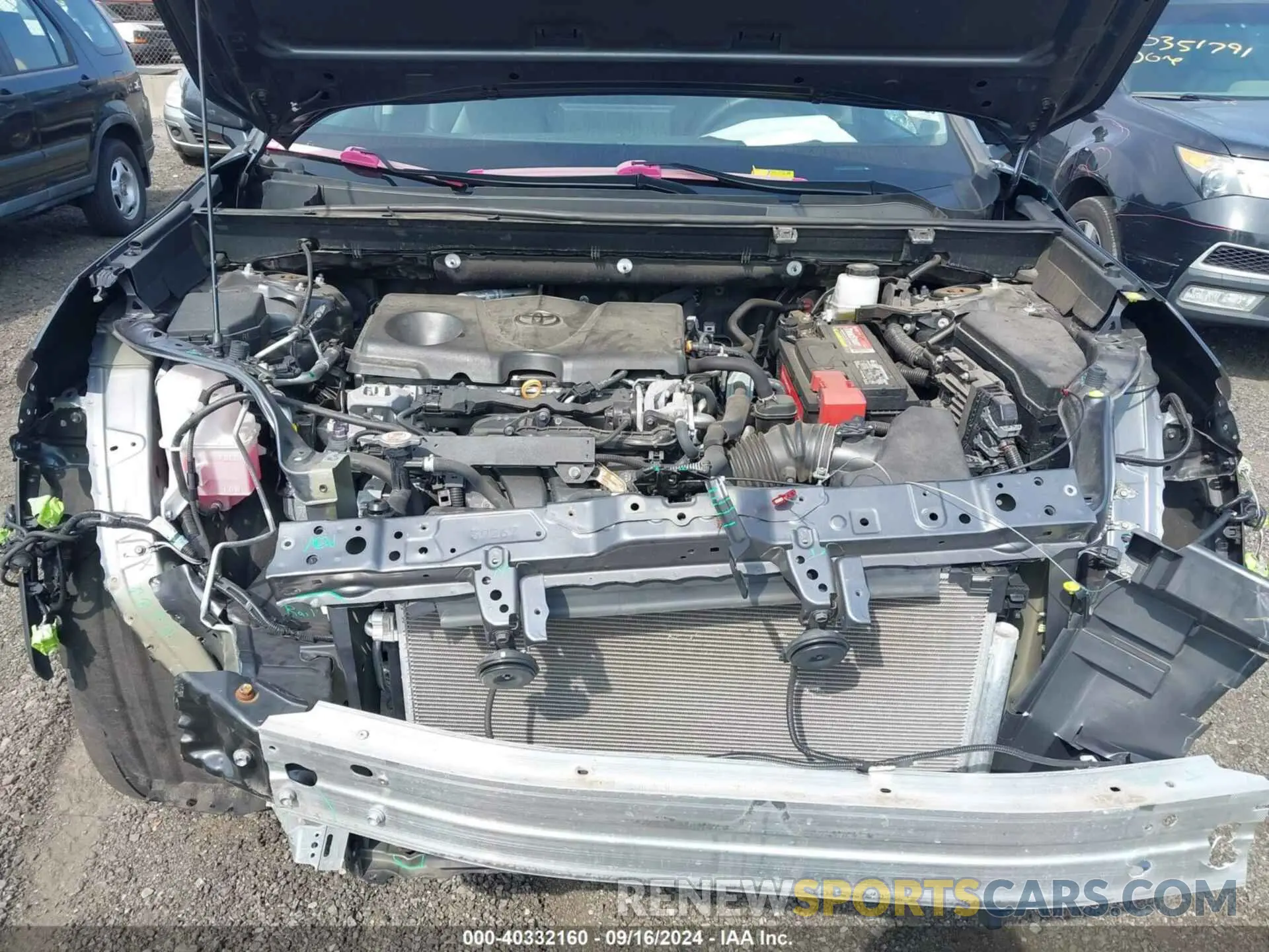 10 Photograph of a damaged car 2T3A1RFV7LW128177 TOYOTA RAV4 2020