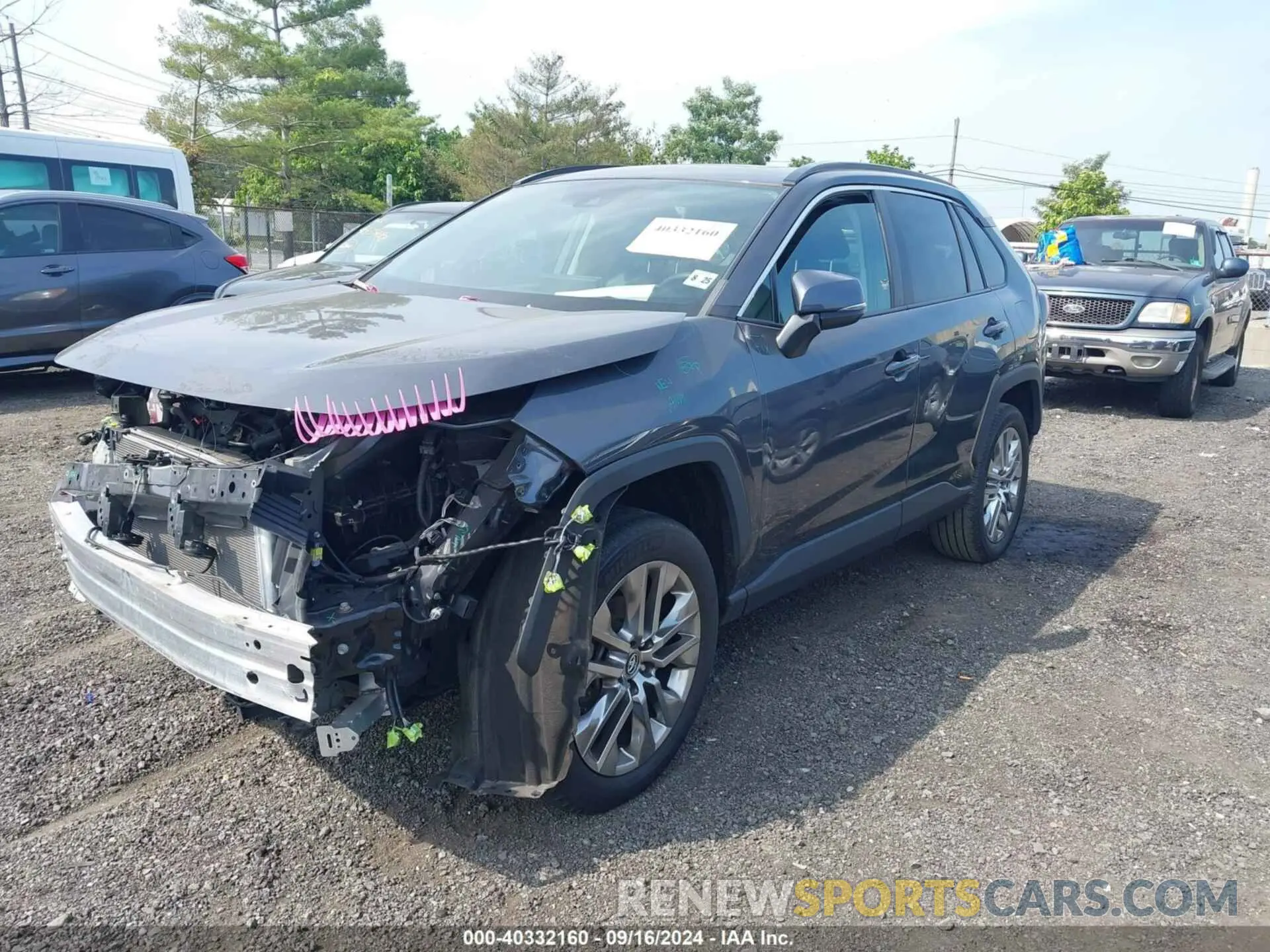 2 Photograph of a damaged car 2T3A1RFV7LW128177 TOYOTA RAV4 2020