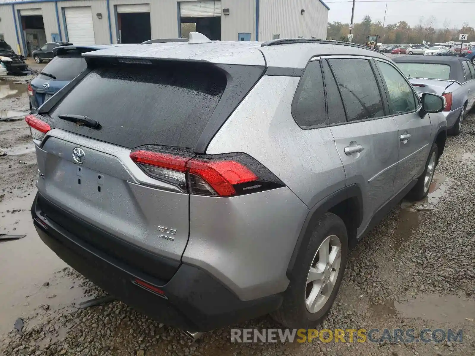 4 Photograph of a damaged car 2T3A1RFV8LC088113 TOYOTA RAV4 2020