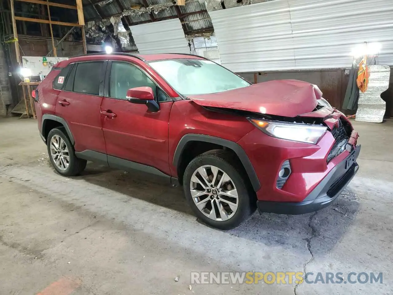 4 Photograph of a damaged car 2T3A1RFV8LC109204 TOYOTA RAV4 2020