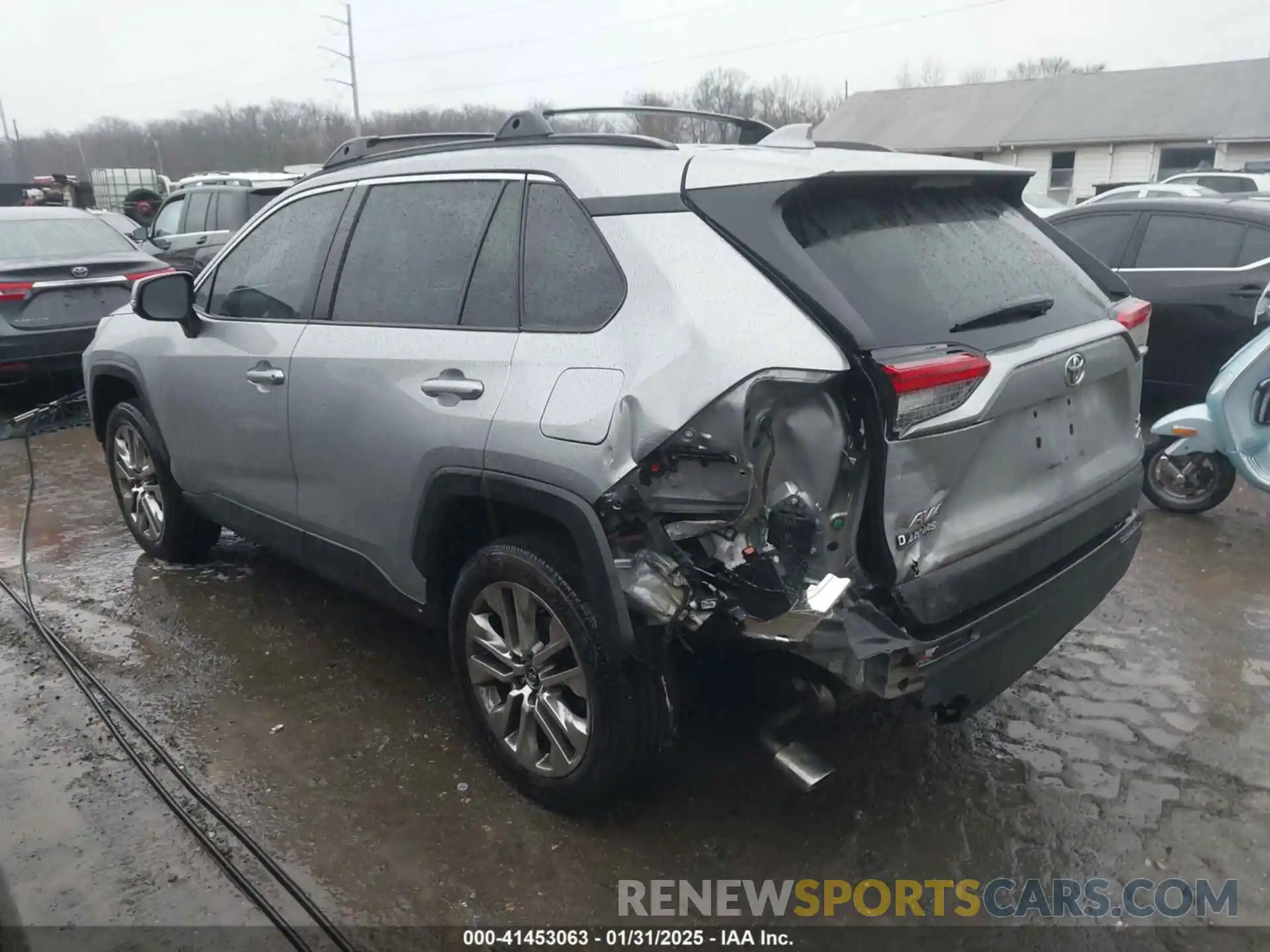 3 Photograph of a damaged car 2T3A1RFV8LC125693 TOYOTA RAV4 2020