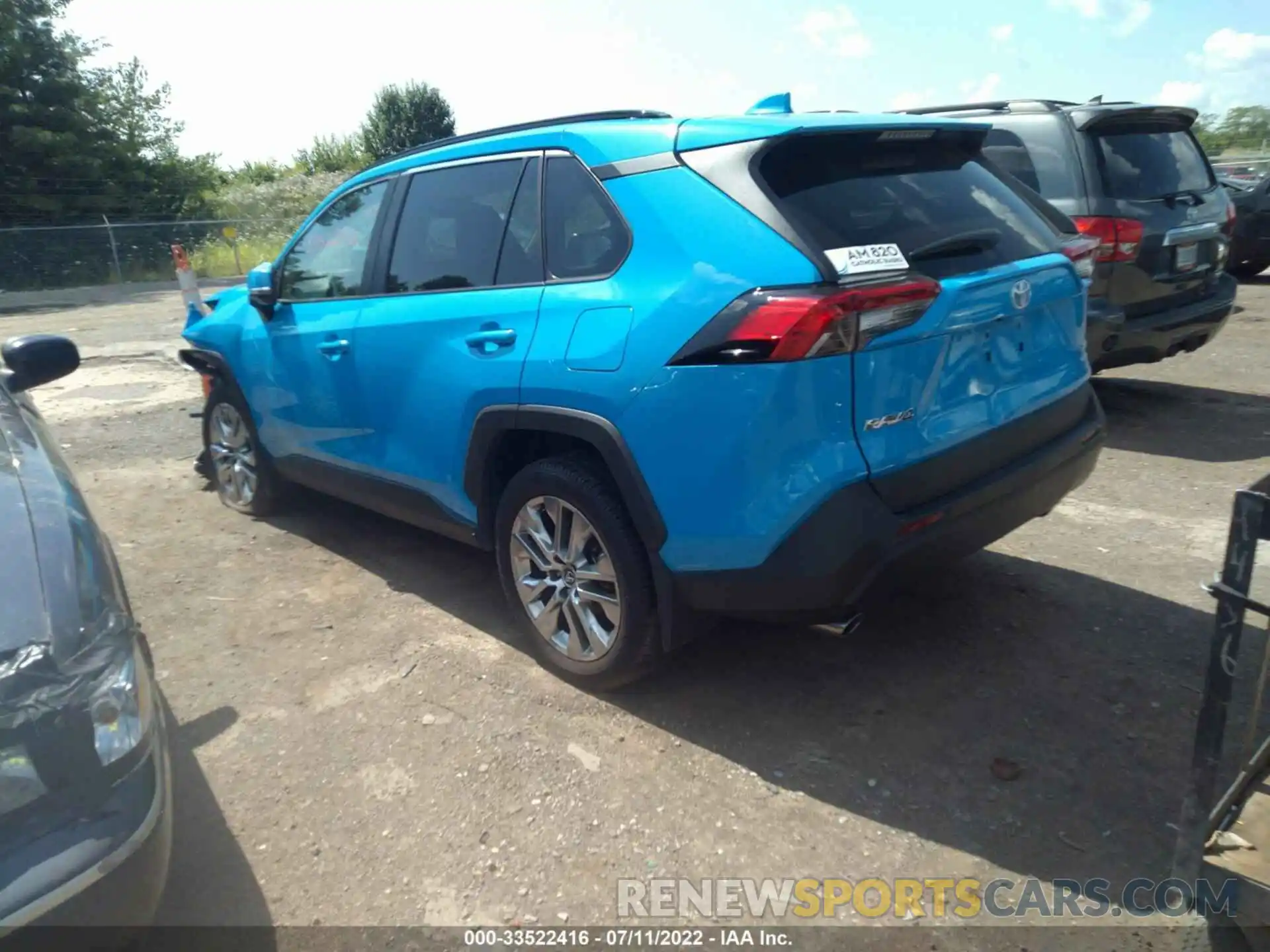 3 Photograph of a damaged car 2T3A1RFV8LC133325 TOYOTA RAV4 2020