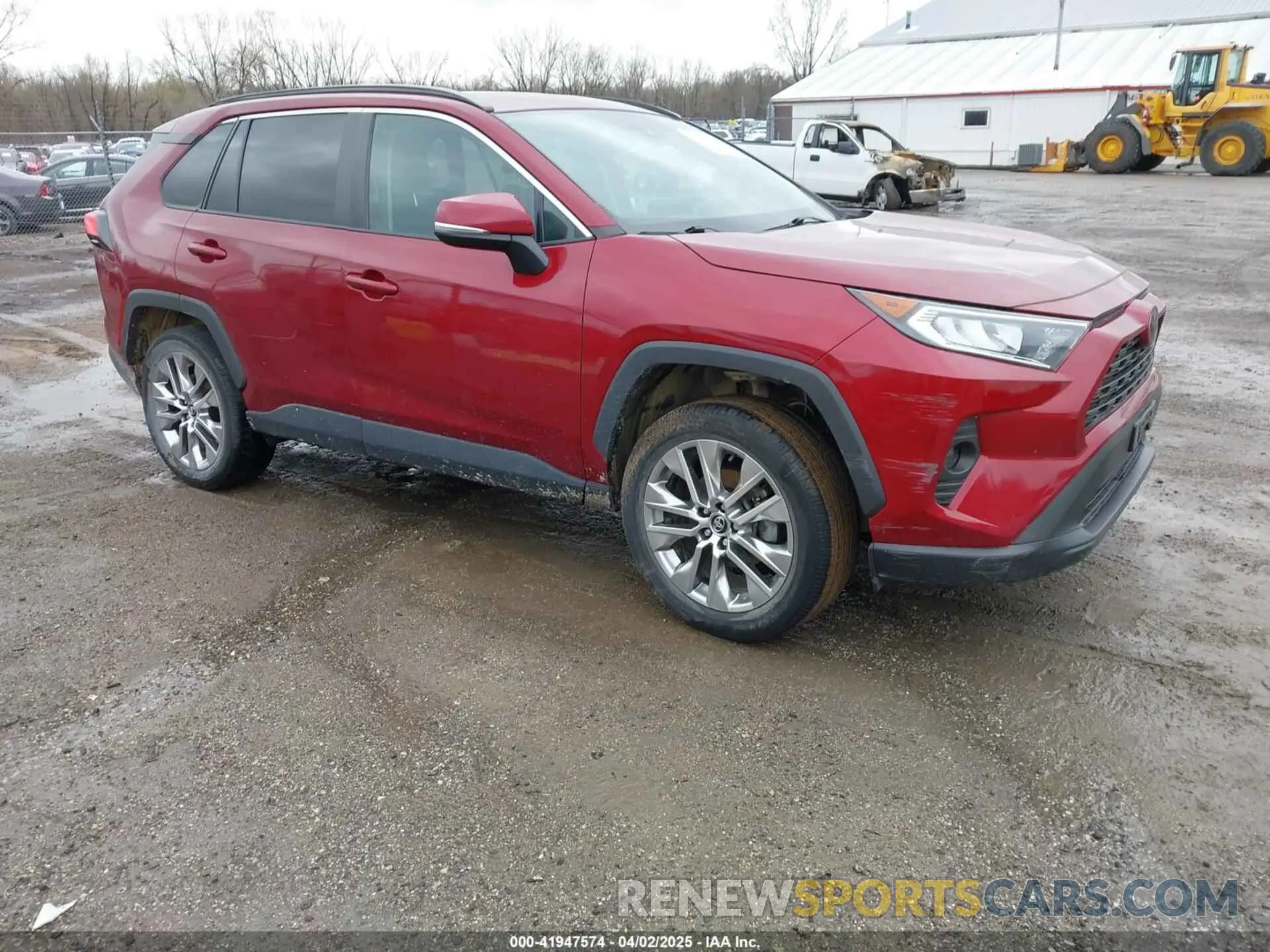 1 Photograph of a damaged car 2T3A1RFV9LW113728 TOYOTA RAV4 2020