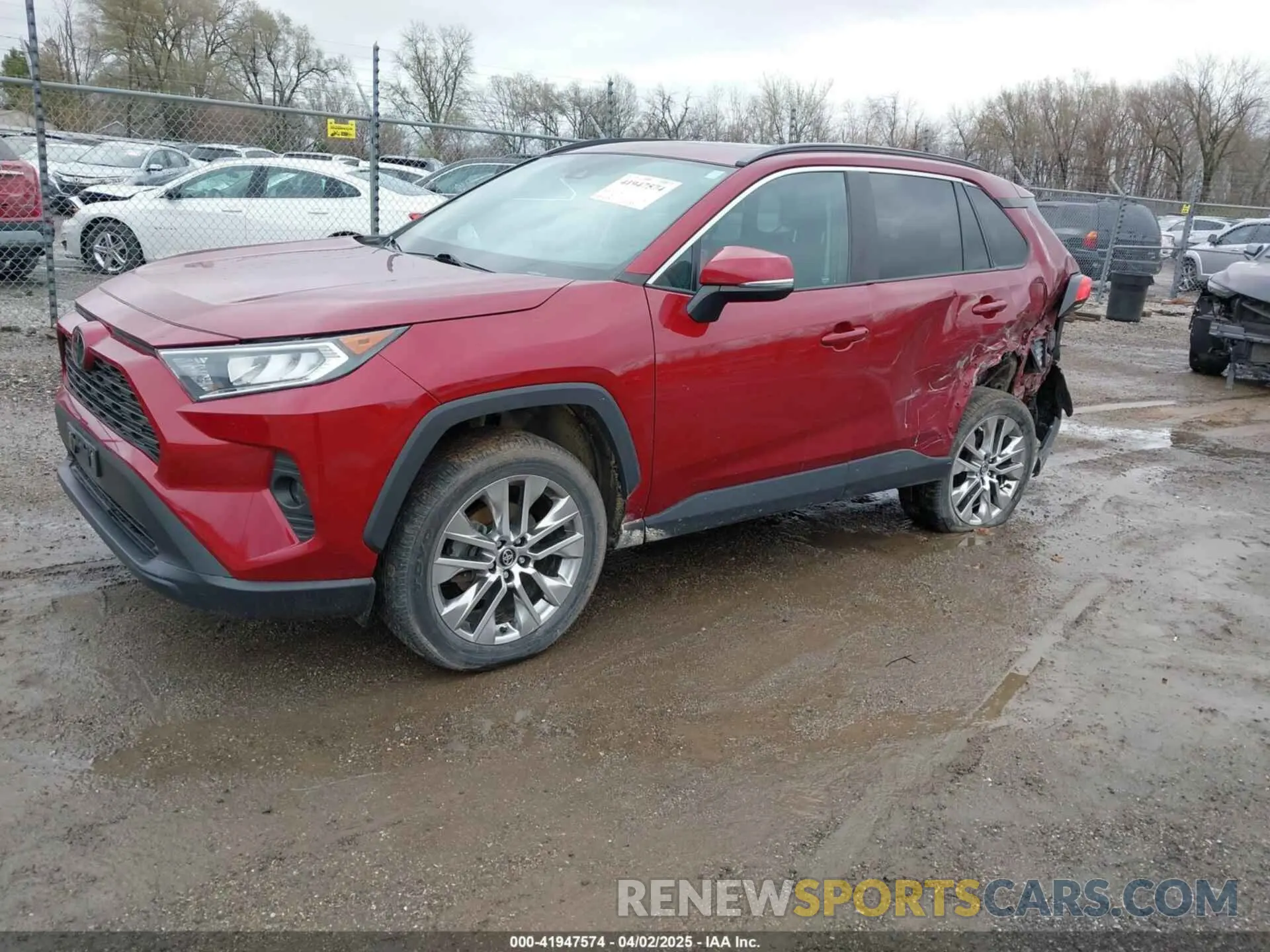 2 Photograph of a damaged car 2T3A1RFV9LW113728 TOYOTA RAV4 2020