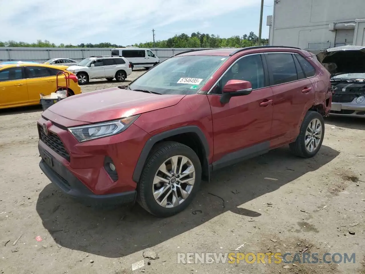 1 Photograph of a damaged car 2T3A1RFV9LW116144 TOYOTA RAV4 2020