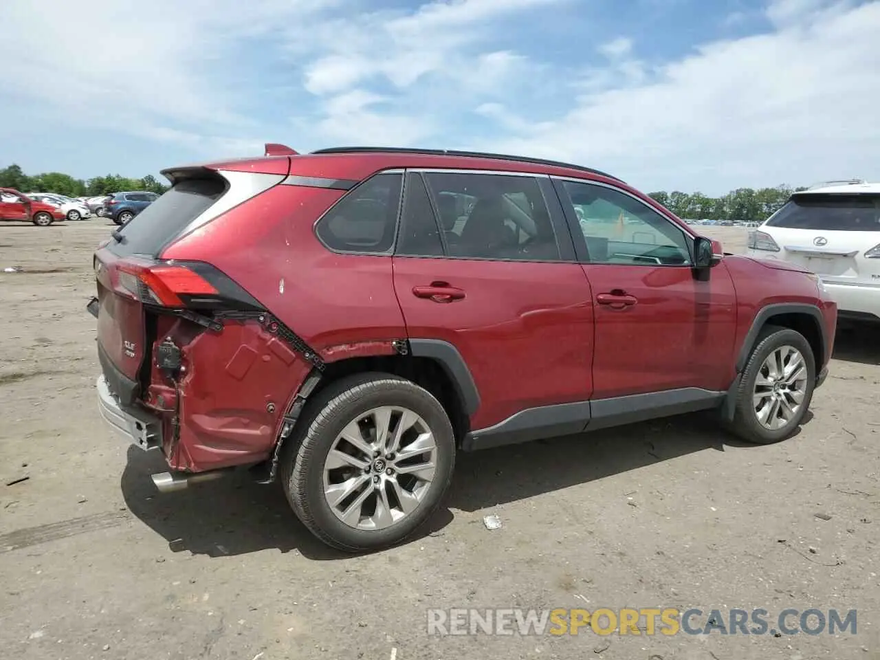 3 Photograph of a damaged car 2T3A1RFV9LW116144 TOYOTA RAV4 2020