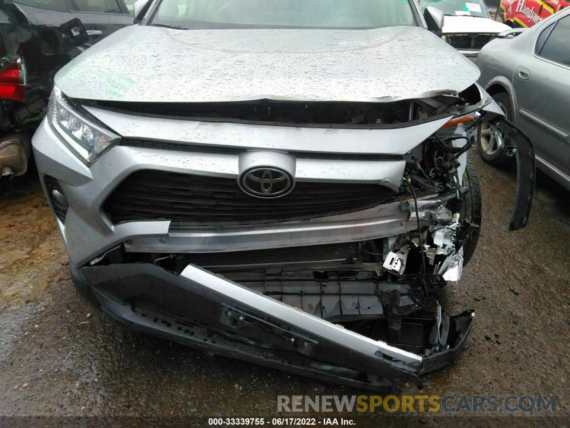 6 Photograph of a damaged car 2T3A1RFVXLC138106 TOYOTA RAV4 2020