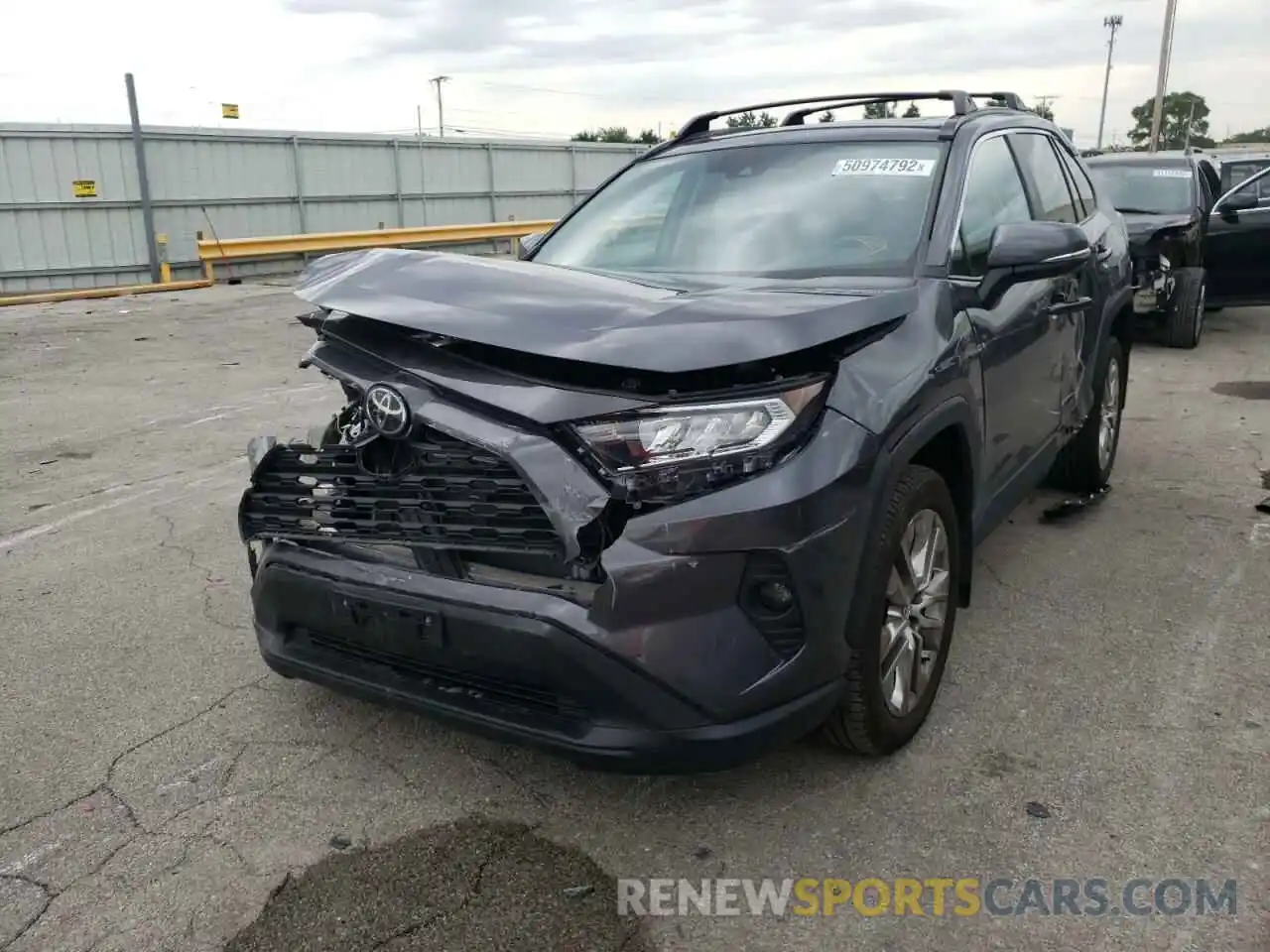 2 Photograph of a damaged car 2T3A1RFVXLW106643 TOYOTA RAV4 2020