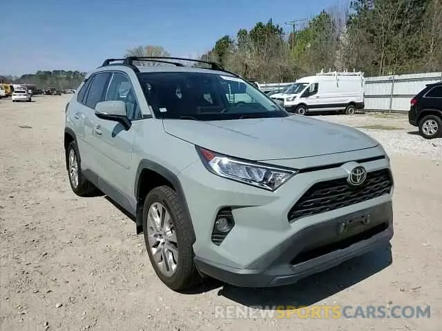 11 Photograph of a damaged car 2T3A1RFVXLW110658 TOYOTA RAV4 2020