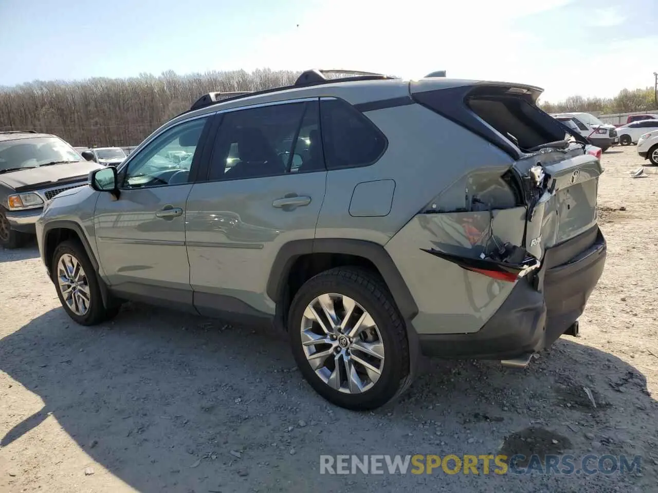 2 Photograph of a damaged car 2T3A1RFVXLW110658 TOYOTA RAV4 2020