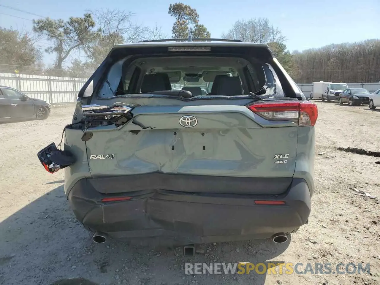 6 Photograph of a damaged car 2T3A1RFVXLW110658 TOYOTA RAV4 2020