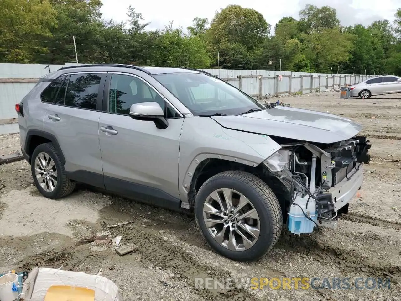 4 Photograph of a damaged car 2T3A1RFVXLW116864 TOYOTA RAV4 2020