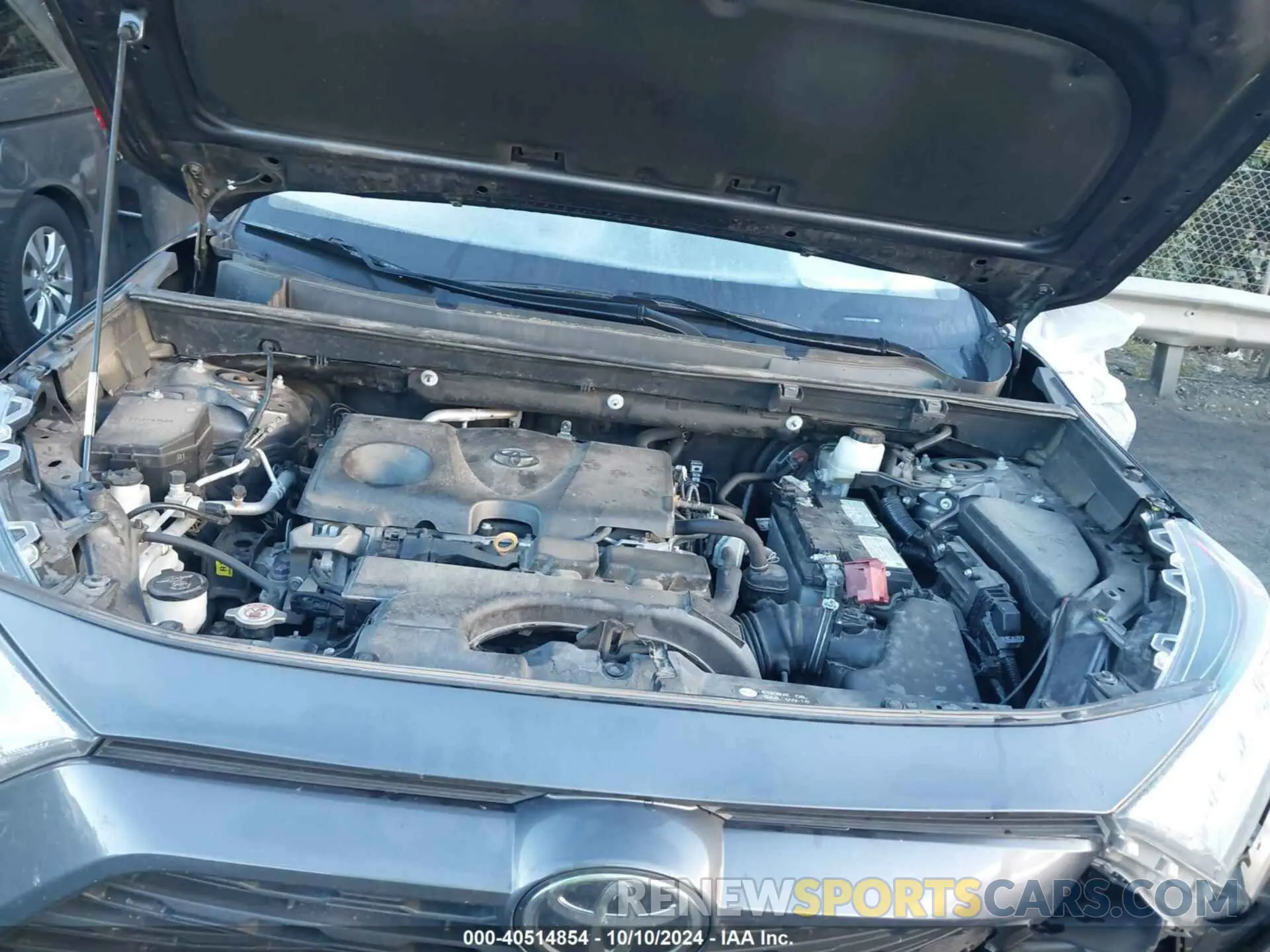 10 Photograph of a damaged car 2T3A1RFVXLW138699 TOYOTA RAV4 2020