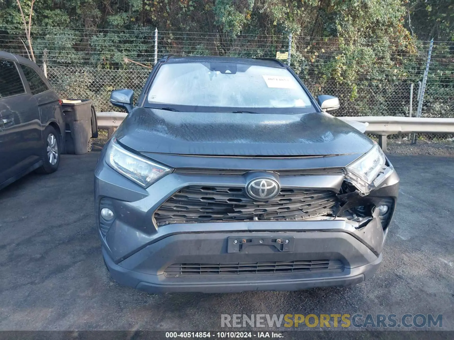 12 Photograph of a damaged car 2T3A1RFVXLW138699 TOYOTA RAV4 2020