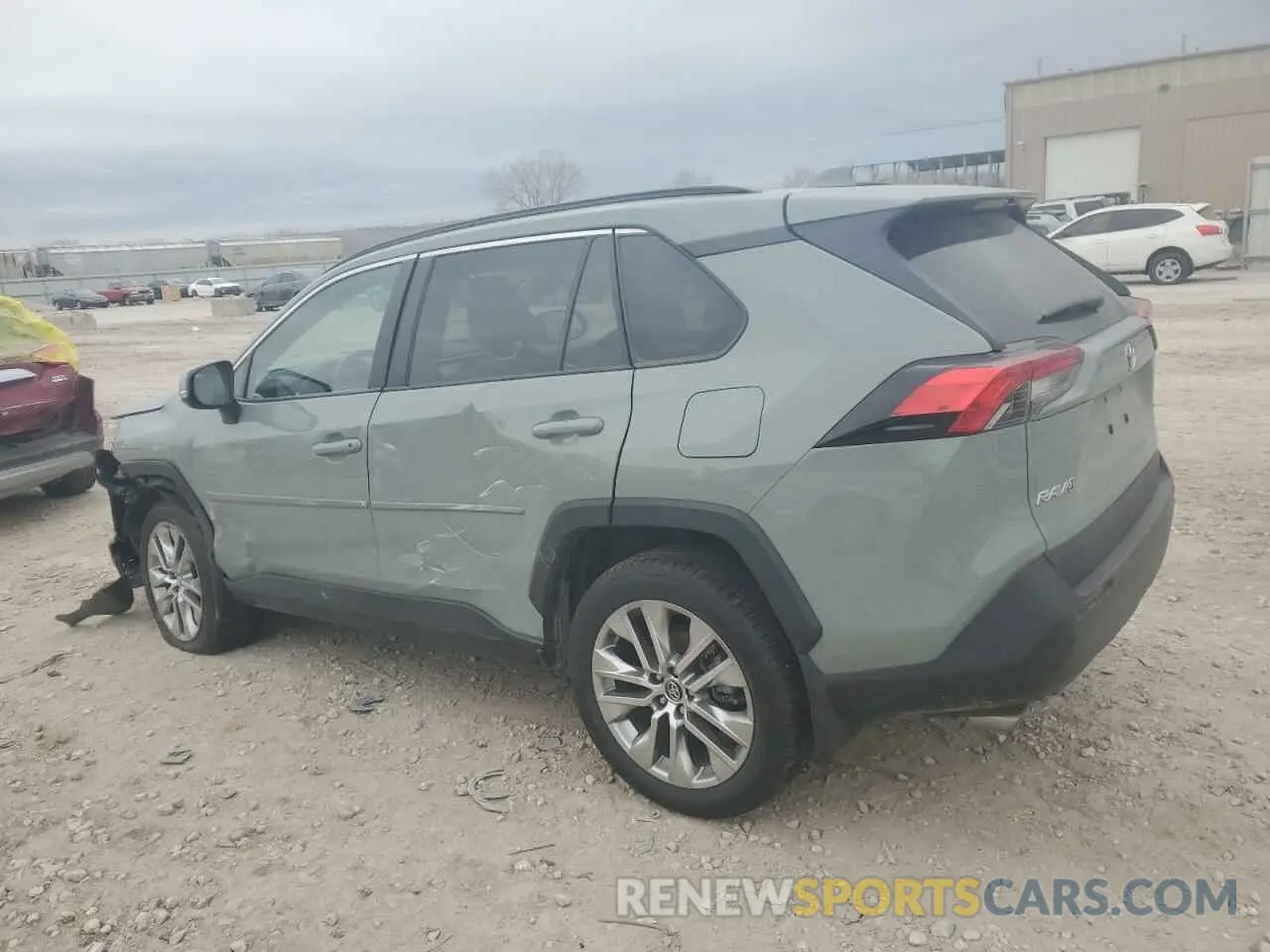 2 Photograph of a damaged car 2T3A1RFVXLW138752 TOYOTA RAV4 2020
