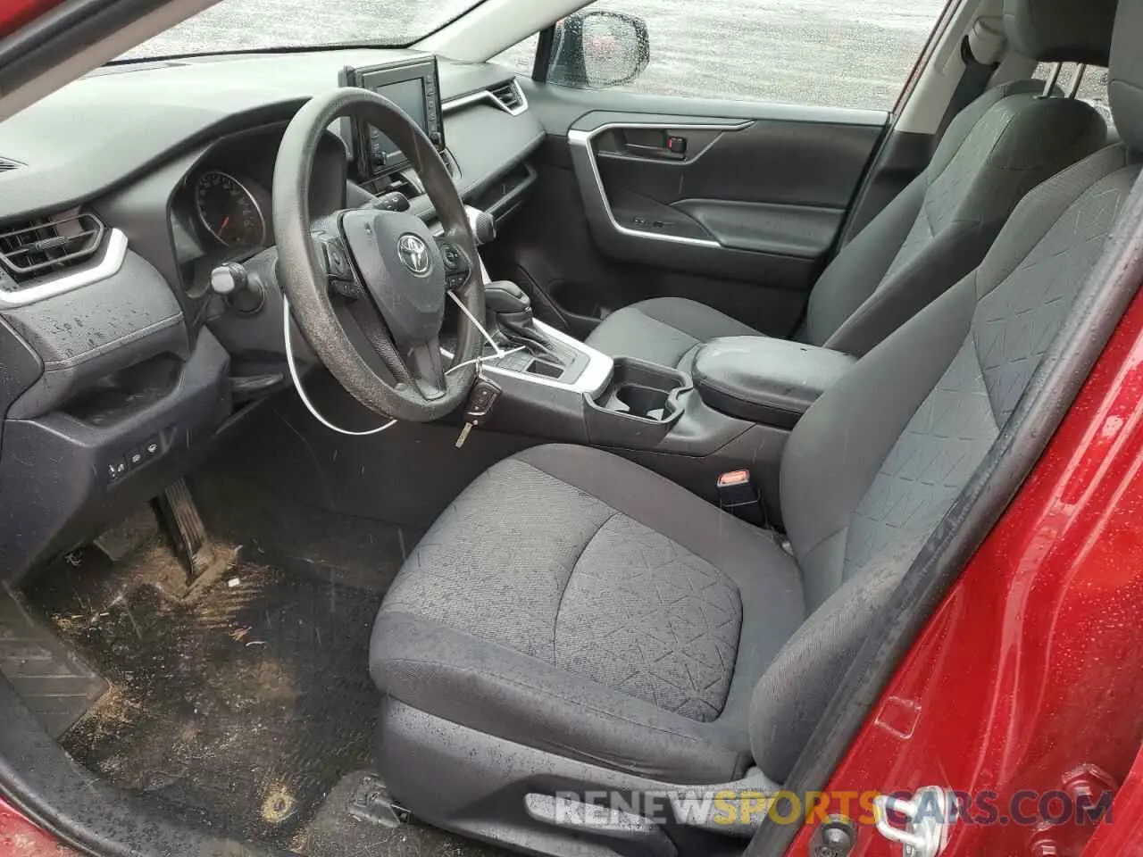7 Photograph of a damaged car 2T3B1RFV2LC109171 TOYOTA RAV4 2020