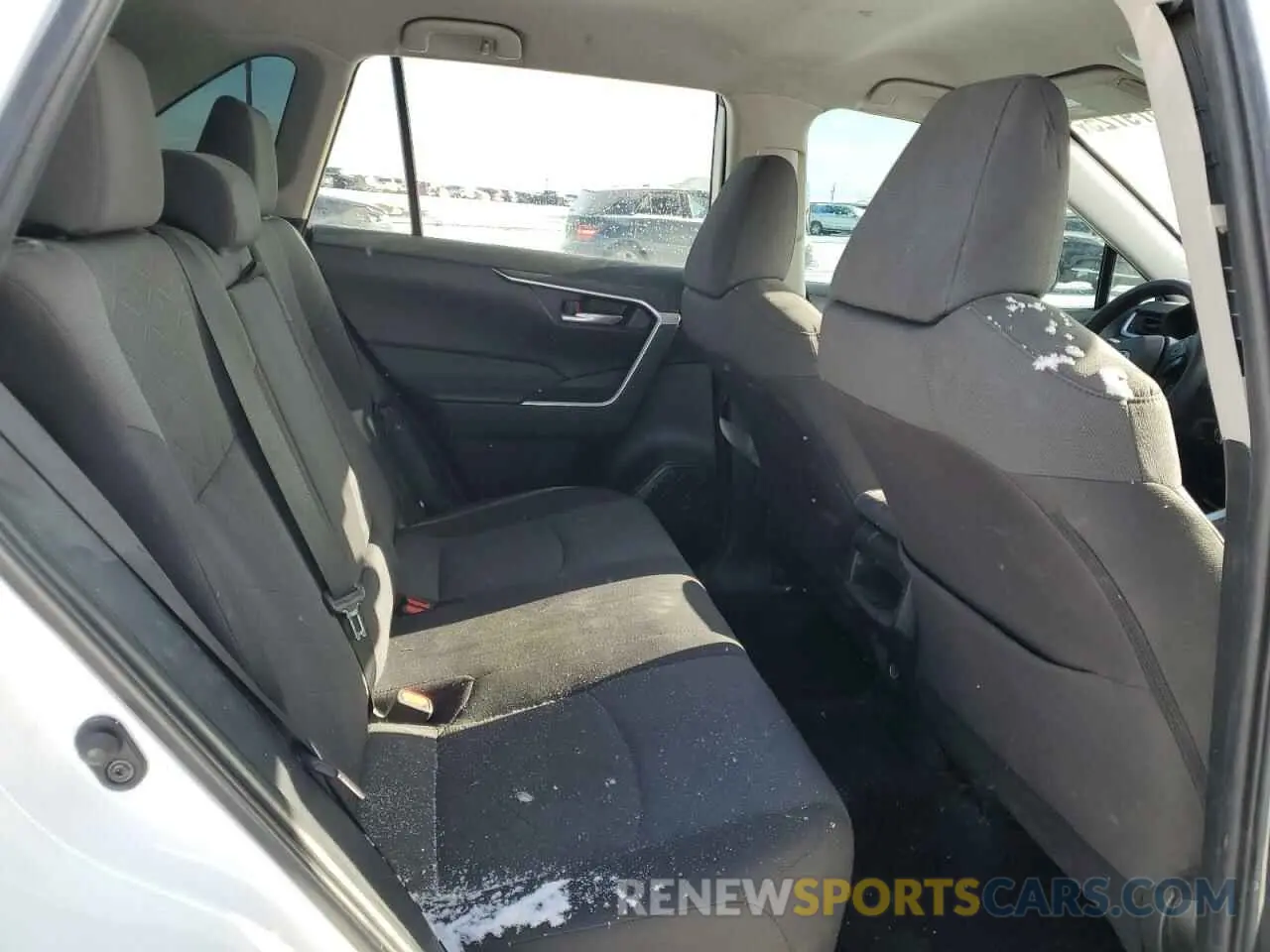 11 Photograph of a damaged car 2T3B1RFV2LW129029 TOYOTA RAV4 2020
