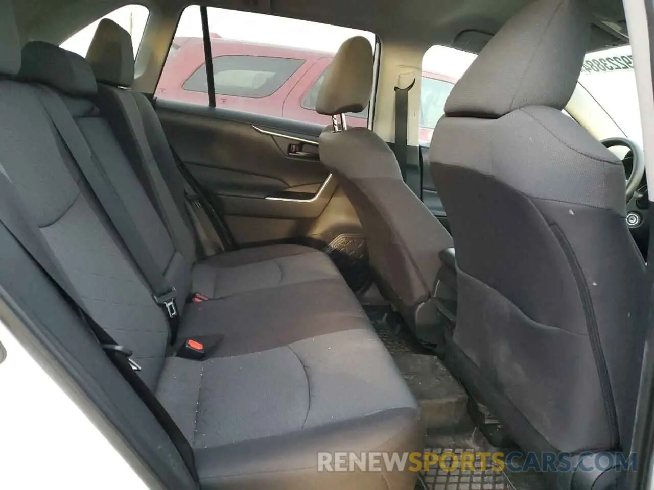 11 Photograph of a damaged car 2T3B1RFV4LC110869 TOYOTA RAV4 2020