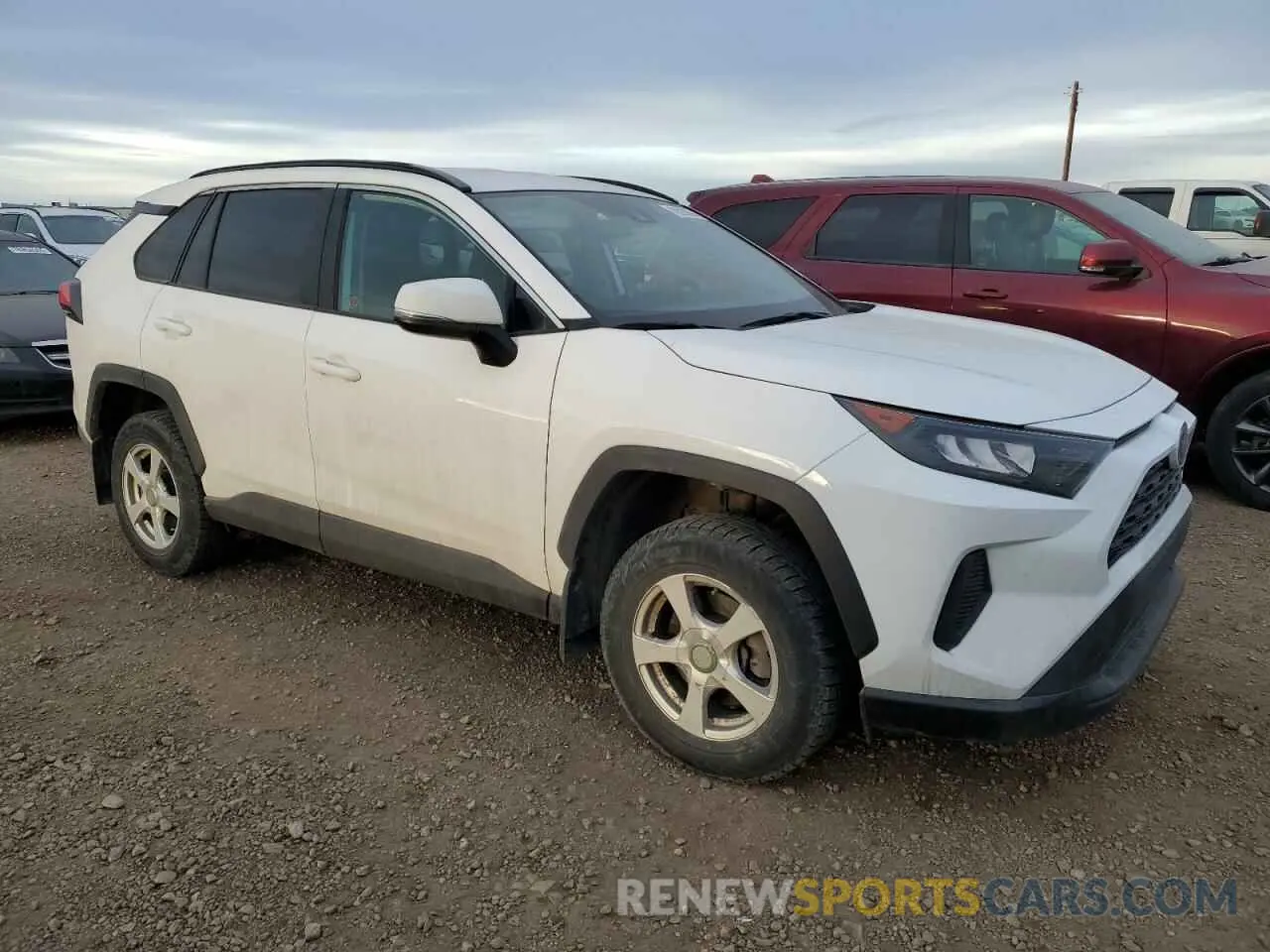 4 Photograph of a damaged car 2T3B1RFV4LC110869 TOYOTA RAV4 2020