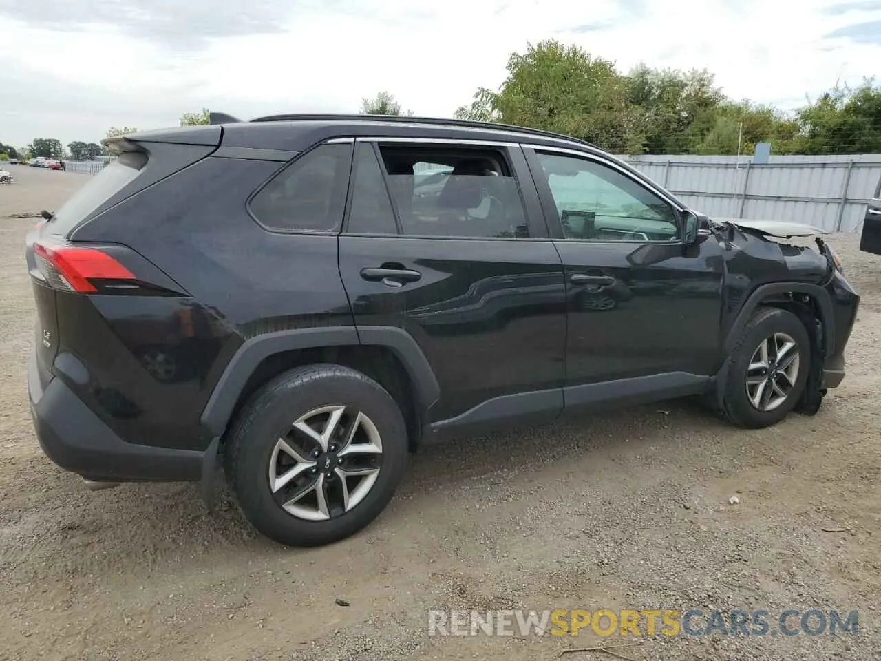 3 Photograph of a damaged car 2T3B1RFV5LC069278 TOYOTA RAV4 2020