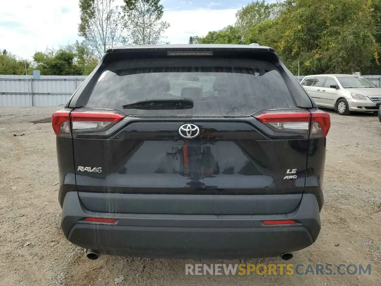 6 Photograph of a damaged car 2T3B1RFV5LC069278 TOYOTA RAV4 2020
