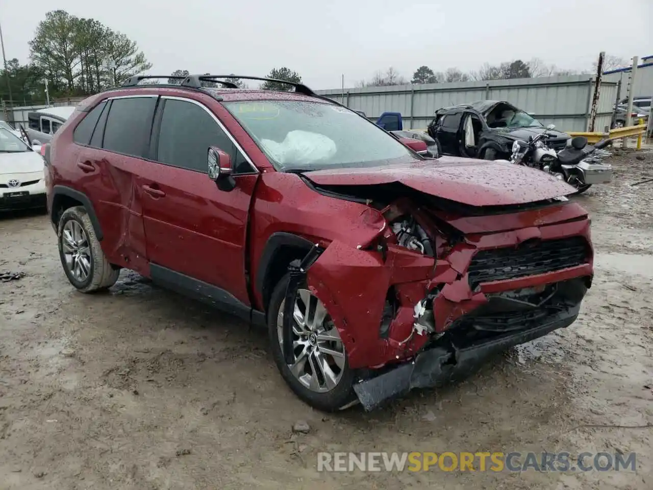 1 Photograph of a damaged car 2T3C1RFV0LC036547 TOYOTA RAV4 2020