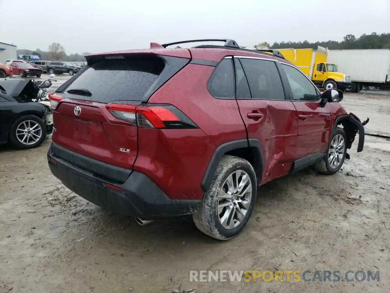 4 Photograph of a damaged car 2T3C1RFV0LC036547 TOYOTA RAV4 2020