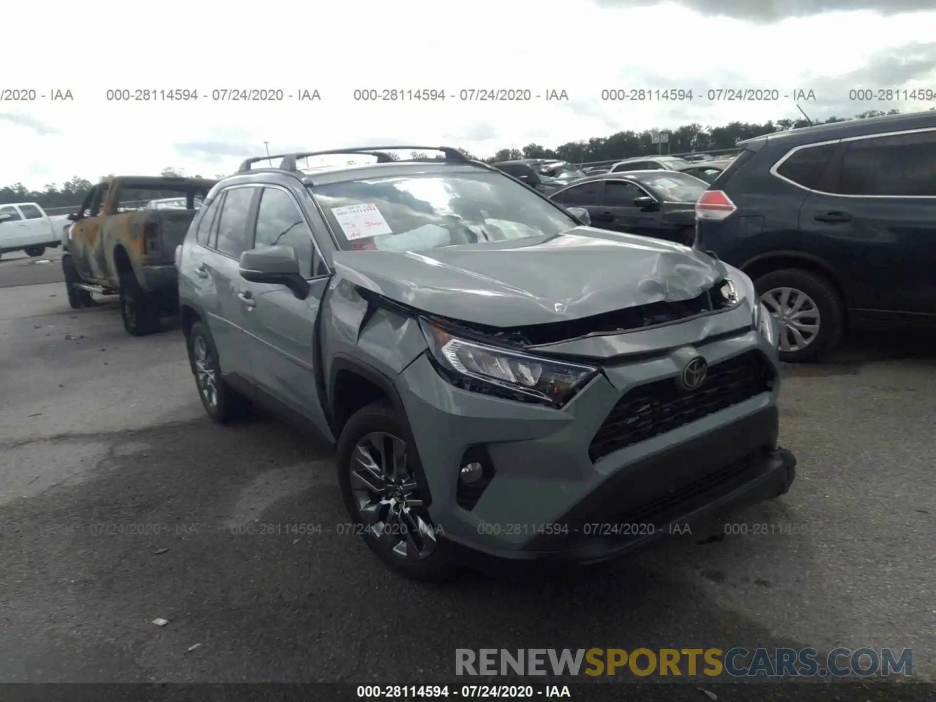 1 Photograph of a damaged car 2T3C1RFV0LC049511 TOYOTA RAV4 2020