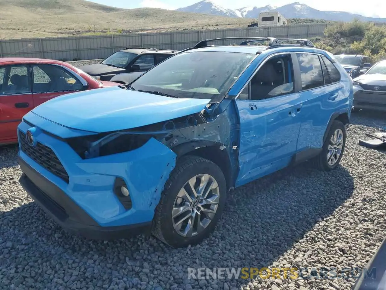 1 Photograph of a damaged car 2T3C1RFV0LW076884 TOYOTA RAV4 2020