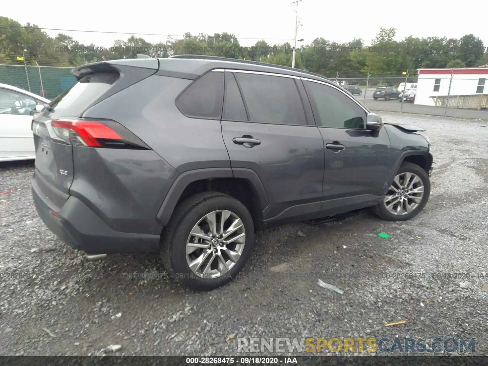 16 Photograph of a damaged car 2T3C1RFV0LW086427 TOYOTA RAV4 2020