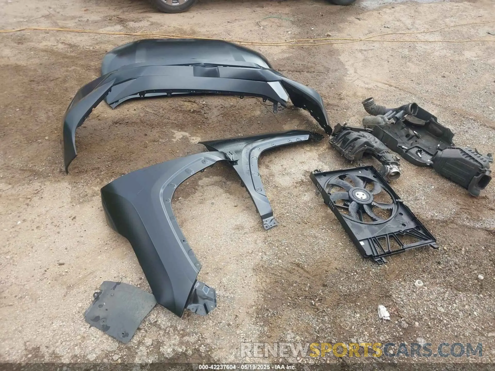 12 Photograph of a damaged car 2T3C1RFV2LC041474 TOYOTA RAV4 2020